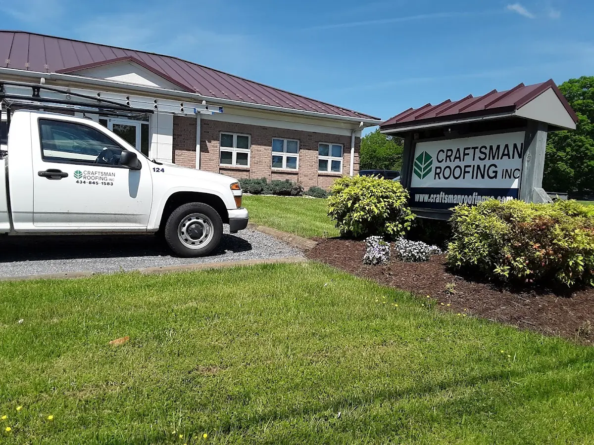 Quality Roof Replacement by experienced craftsmen in Oak Brook